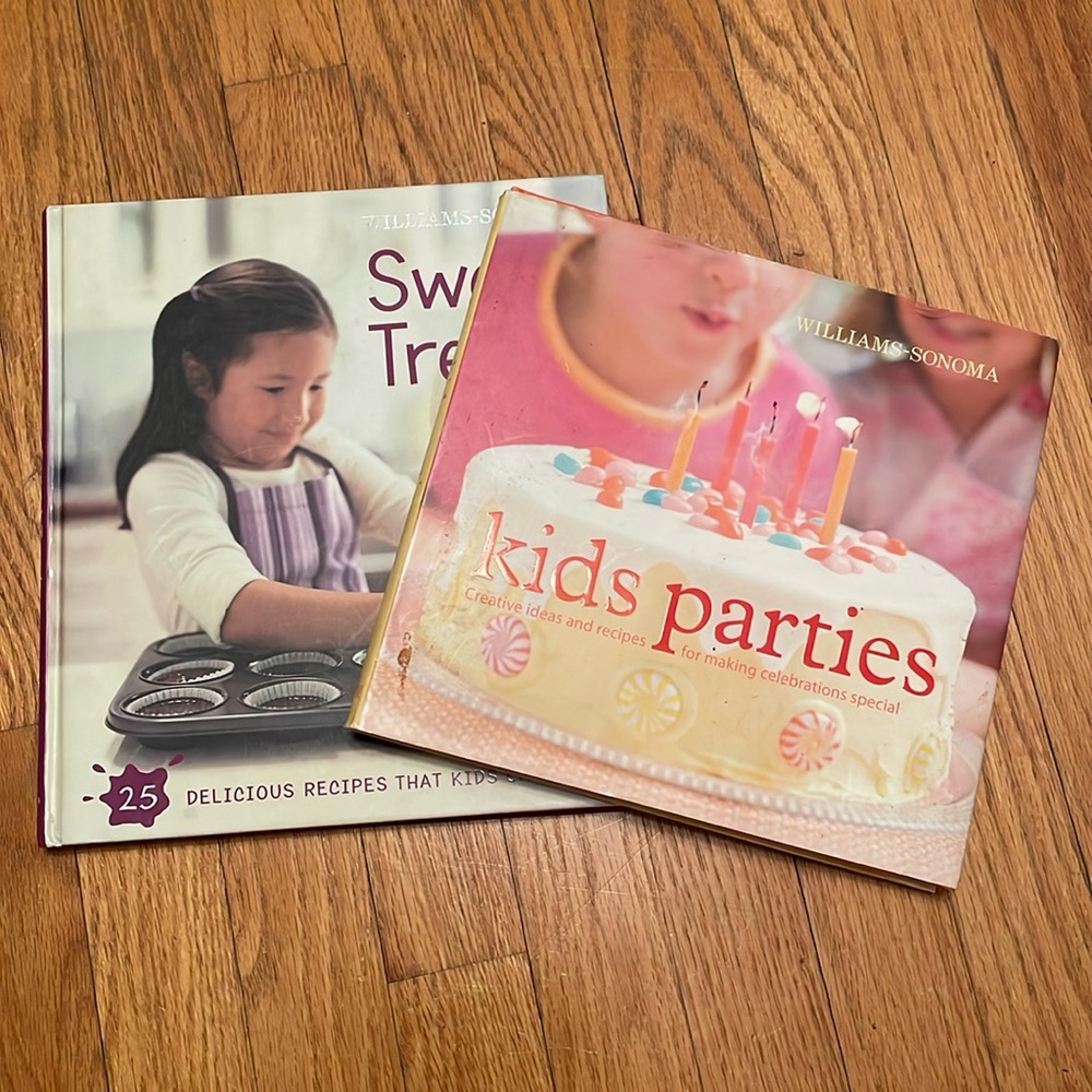 Williams Sonoma bundle of 2 kids’ cookbooks - last call!